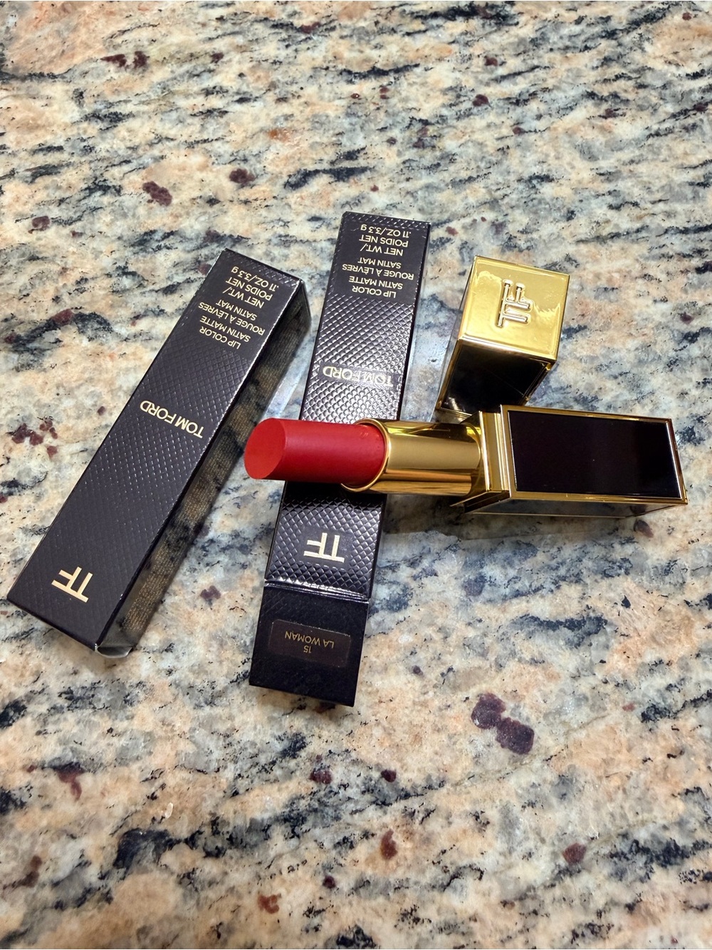 LA Woman
TOM FORD BEAUTY SATIN MATTE LIP COLOR